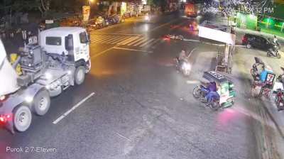 Parang wala talaga traffic rules sa mga kamote.