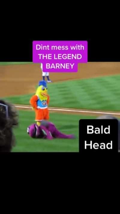 Chicken Slowly Dies While Getting Served With Extra Sauce!!