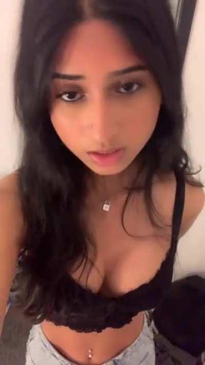 them tits look perfect for some cum💦