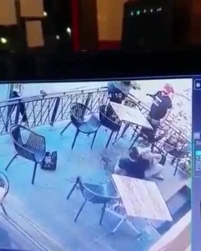 An attempted kidnapping at a pizza shop by a man with 3 prior convictions is thwarted as hero easily subdues him