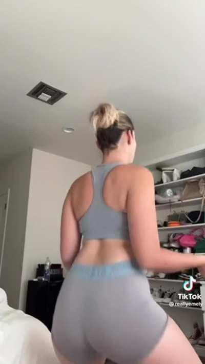 ReallyEmelyNSFW - Video #3512