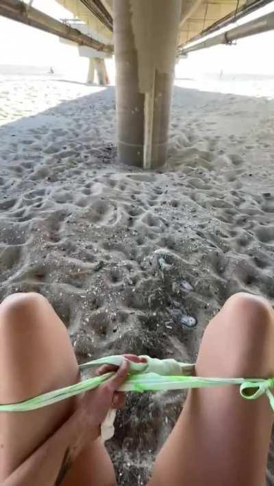 Damn this toilet has the best view ever. [F] MILF