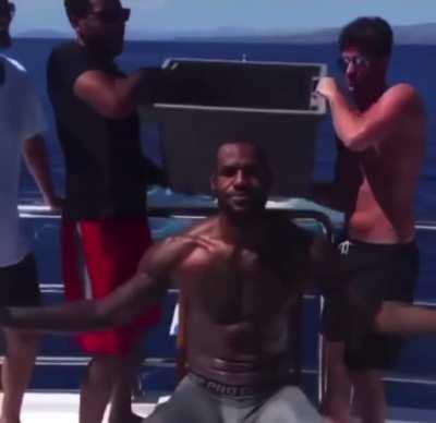 Do you thing the mound ever did ice bucket challenge