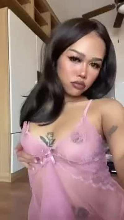 Breakfast or my Pussy? Which tastes best? 🤤