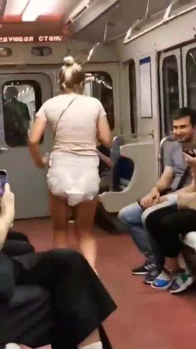 an ordinary day on the subway