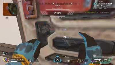 1v2 Wattson clutch for the win⚡