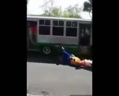 Tollestori laiv acshion