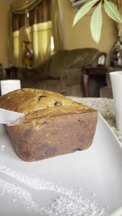 just some freshly baked chocolate chip banana bread to start your week :)