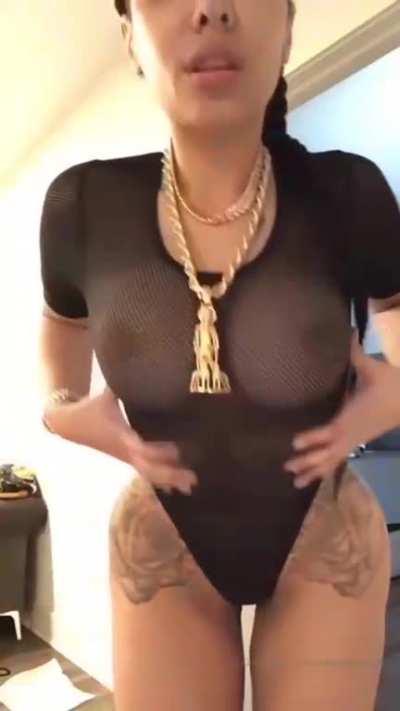 StephanieSantiago1 - Video #6116