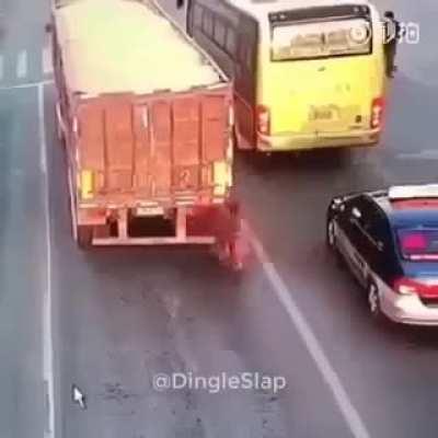 Sei lá, assiste ai ;-;