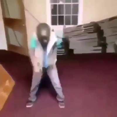 Yo y los panas cuando orslok regala subs, por el mismo mono dando bueltas