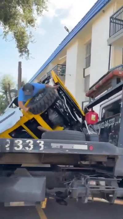 Unloading a forklift