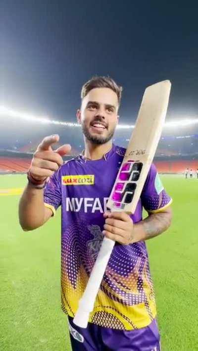 Nithish Rana is the one who gave Lord Rinku the bat with which he smashed those sixes. Now say it with me: RANA FOR A REASON. Translation of the video in the body text.