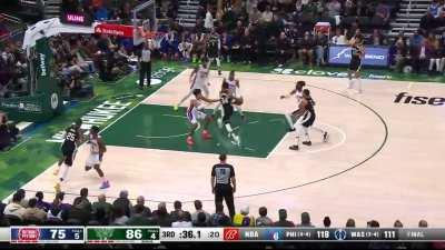 [Highlight] Giannis throws down a side-step lefty SLAM