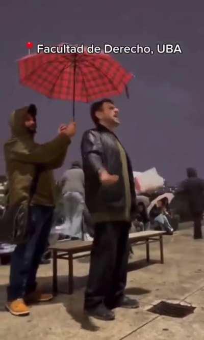 A Grabois no le gusta el agua