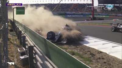 [OT - W Series] Incident at turn 3