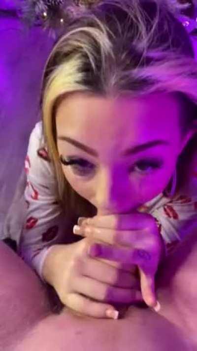 I’m such a little cock sucker😜😇