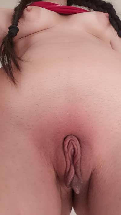 Let me sit on your face:3