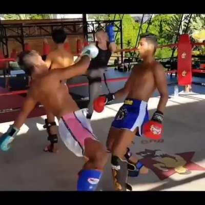 Slick AF @Sinbi with Cooki and Bao