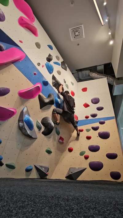 Big fan of that first big move with the feet