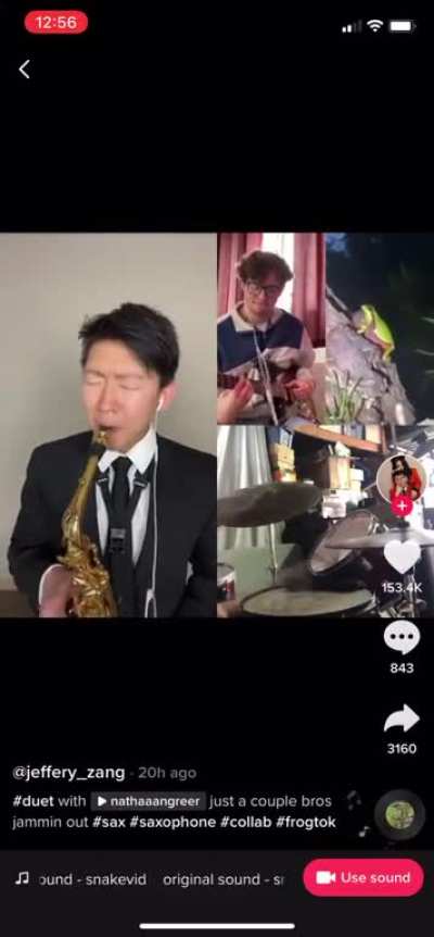 Frog croaking = band