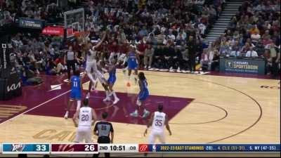 [Highlight] Chet Holmgren blocks Caris LeVert