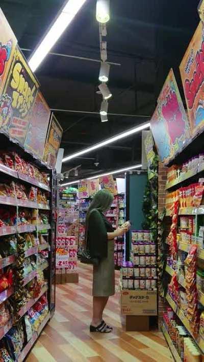 Shopping🛒 at Don Don Donki (Don Quixote).