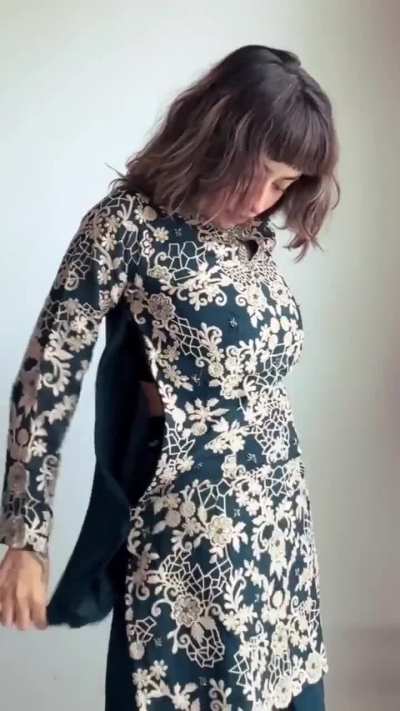 Get ready but with dance