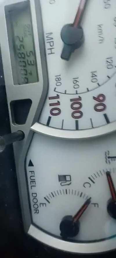 I DID IT LADS!!! MY 20just08 TOYOTA COROLLA!!