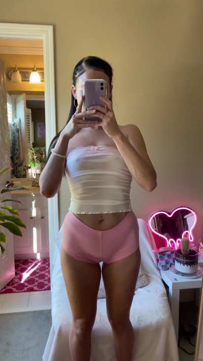 could you cum to my (non nude) pics/vids?