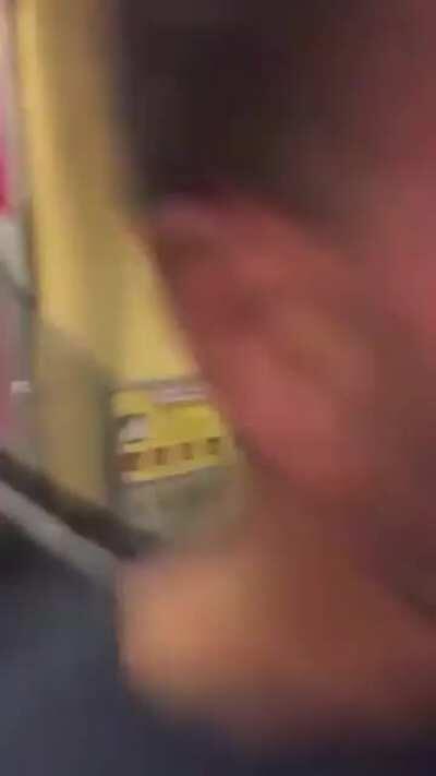 2 ways of going down an escalator