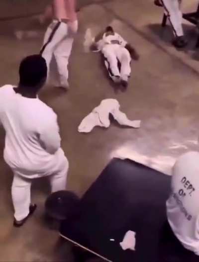 Inmate catches his plaything flirting with another man, tries boxing him back into loyalty but fails & the crowd go ape