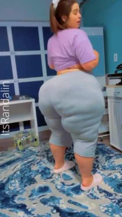 Randalin (@itsrandalin1)