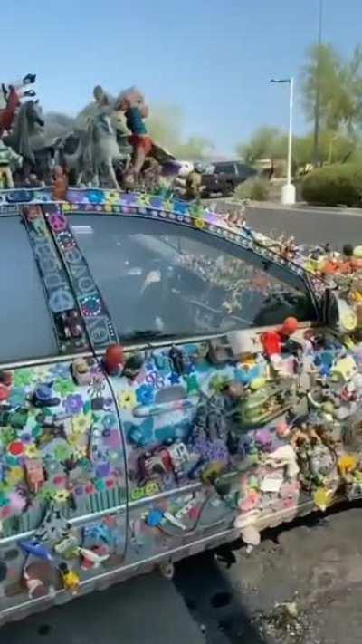 No puede ser pero si es el coche de la rata noruega😱