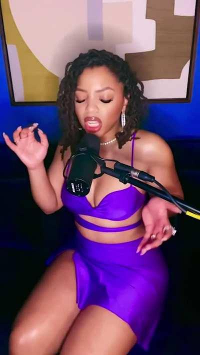 Sing to me baby vid uploaded by deboi317