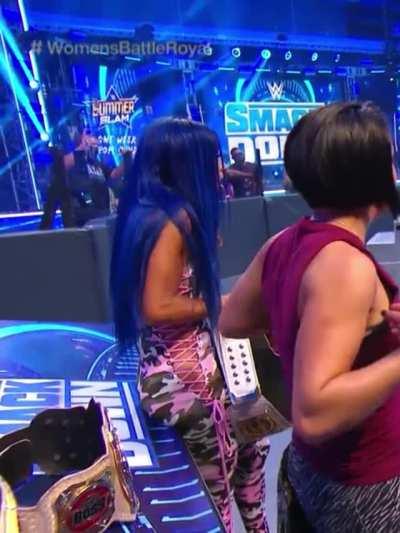 Sasha Banks & Bayley 🤷‍♂️