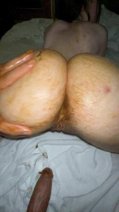 You like bubble butt? 🍑💩