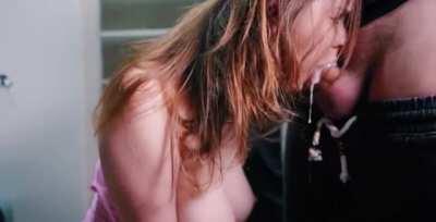 Messy cumsluts are the best, wouldn't you agree?