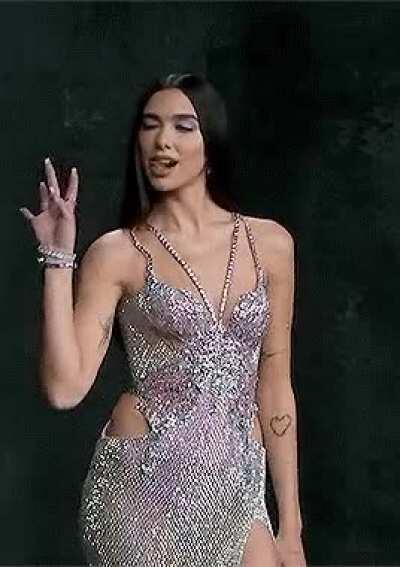 Dua has all of our cocks so hard. So fucking hot💦💦💦