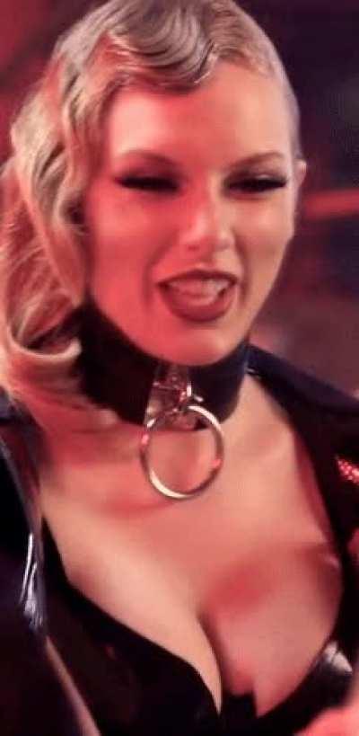 Her boobs are delicious 😍