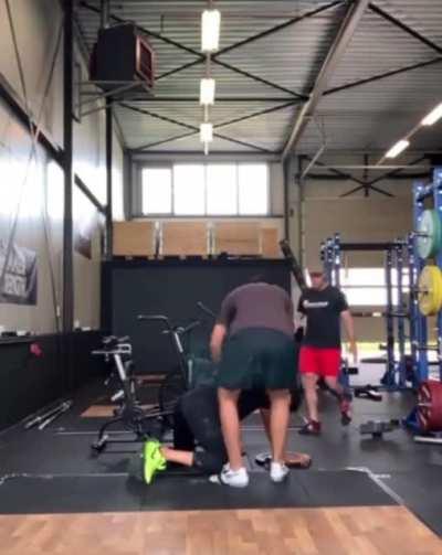 WCGW if i lift heavy weight with bad technique