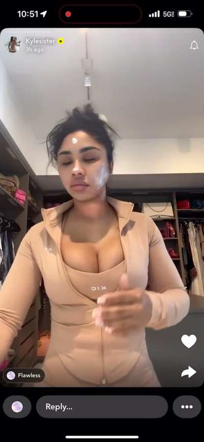 She know what she be doing