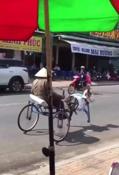 This guy lives in the year 3000 in Vietnam