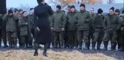 A motivational concert to raise the morale of mobilized Russians 🤡