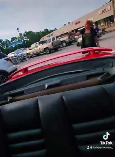 Karen goes wild, pulls a gun and does a hit and run