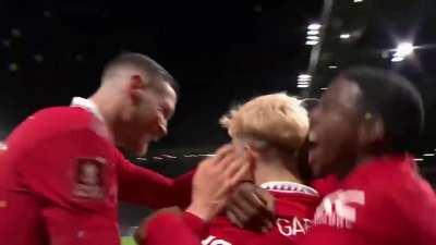 Garnacho with the Screamer!!