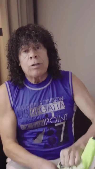 La Mona Gimenez 74 años