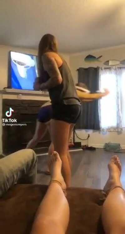 HMC while I play VR