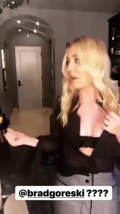 Kaley Cuoco 