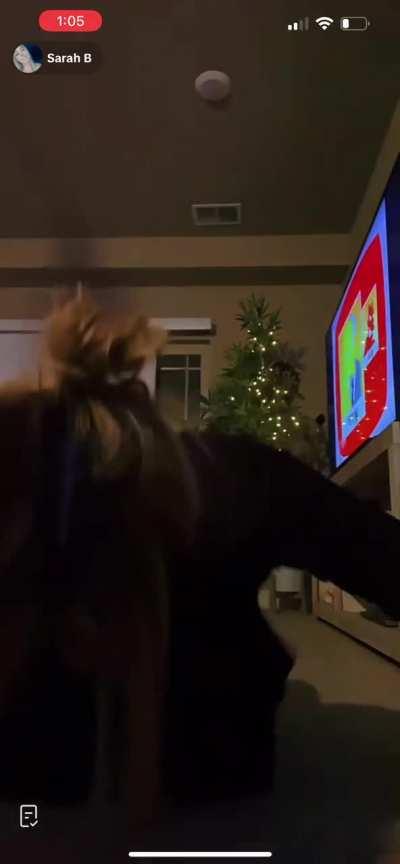 Terrible lighting, but you can kinda see